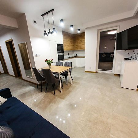 Apartament Krolowej Jadwigi Z Garazem 拉多姆 外观 照片