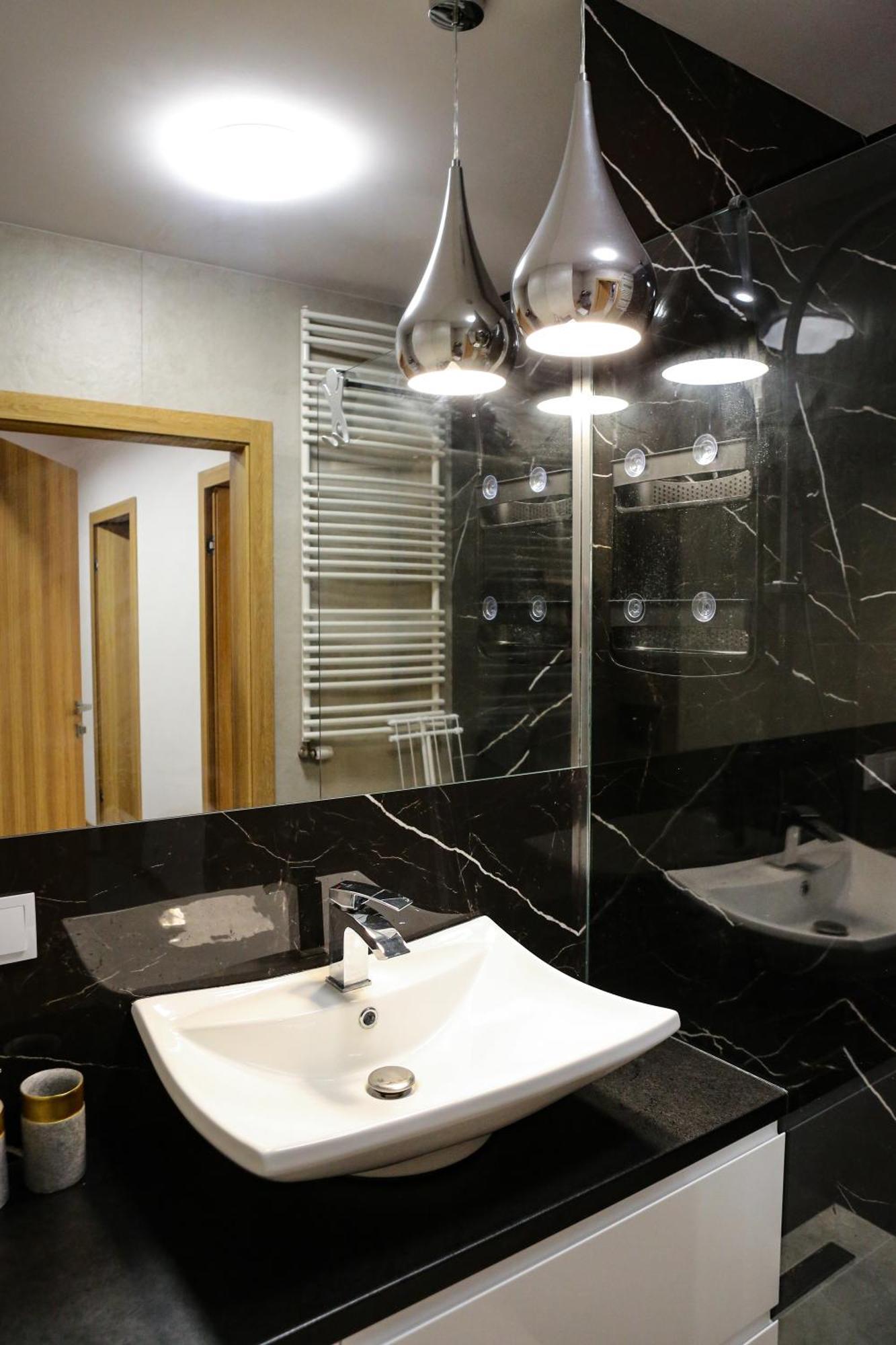 Apartament Krolowej Jadwigi Z Garazem 拉多姆 外观 照片